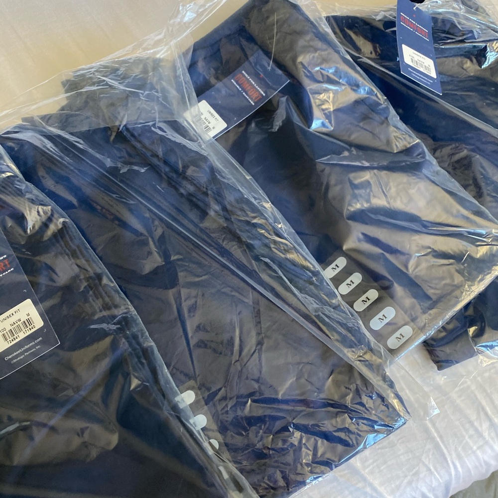 NWT BUNDLE 4 scrubs M